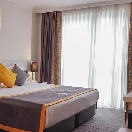 Koza Hotel 4*