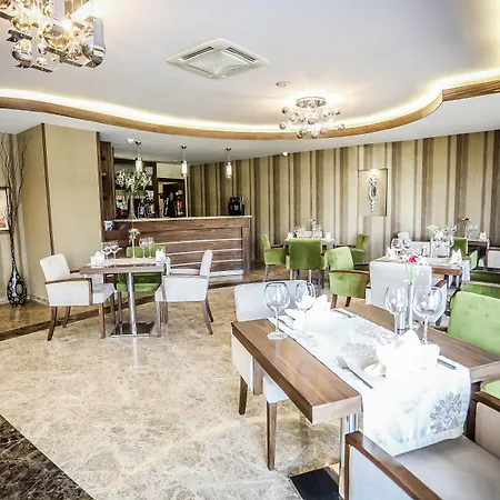 Koza Hotel 4*